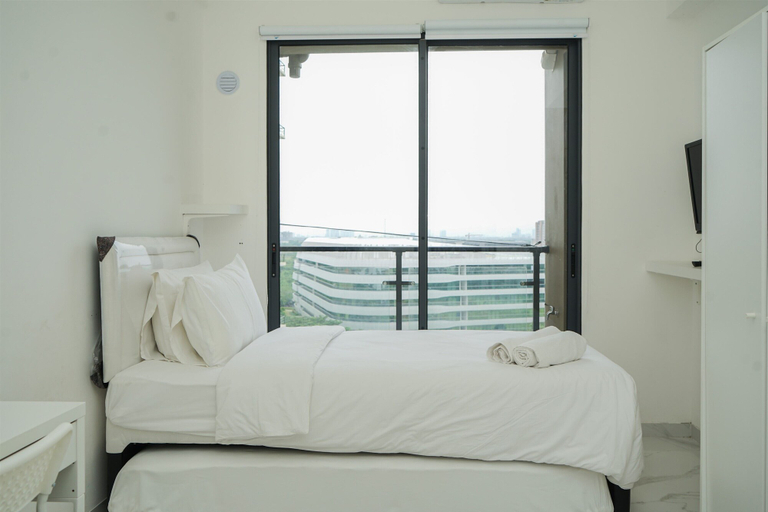 Bedroom 3, Minimalist Studio Room At Sky House Bsd Apartment, South Tangerang