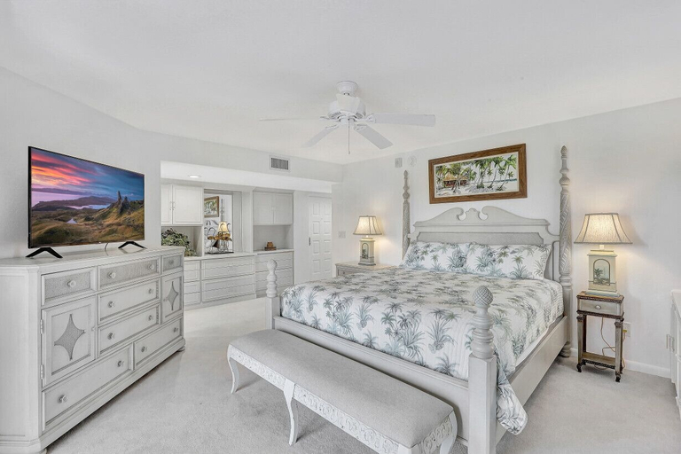 Bedroom 4, Sandy Beach Retreat, Lee
