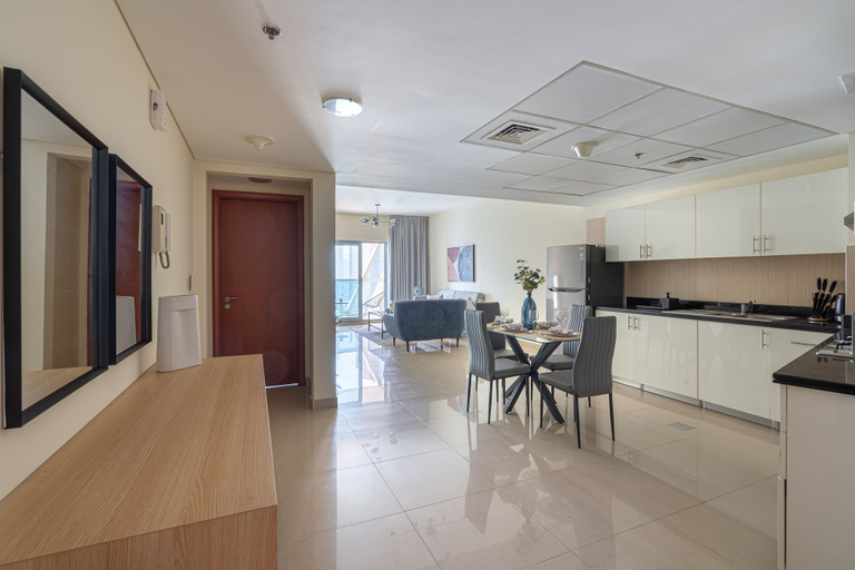Living area 2, HiGuests - Park Towers, Dubai
