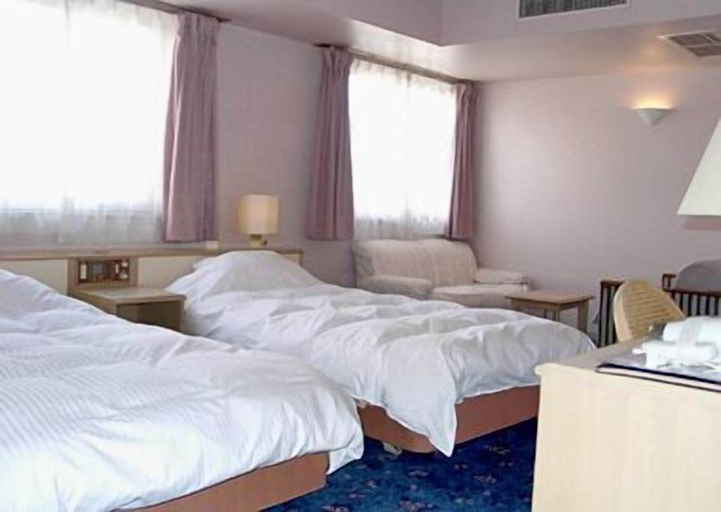 Bedroom 4, Fukui Palace Hotel, Fukui