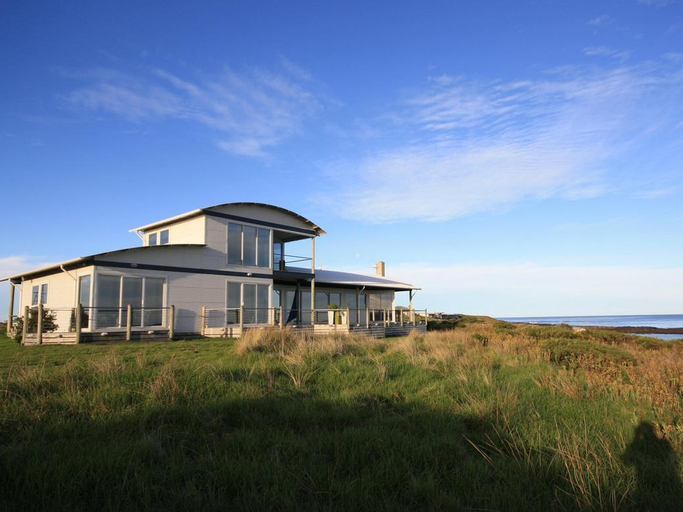 Exterior & Views 3, Wytonia Beachfront Accommodation, Moyne - South