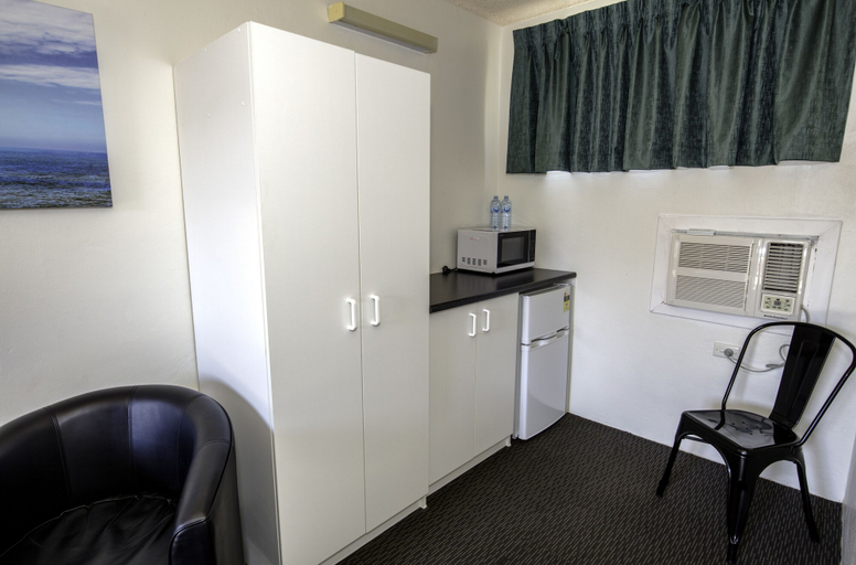 Others 4, Mariner Motel, Port Macquarie-Hastings - Pt B