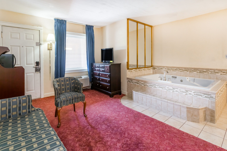 Bathroom 4, The Inn at Plantation, Lewis
