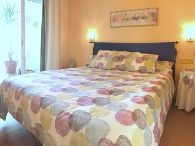 Bedroom 3, Apartamento Royal Xaloc 1, Girona