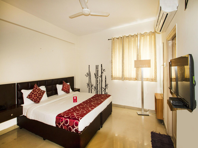 Bedroom 1, FabHotel Blue Dawn Suites, Hyderabad