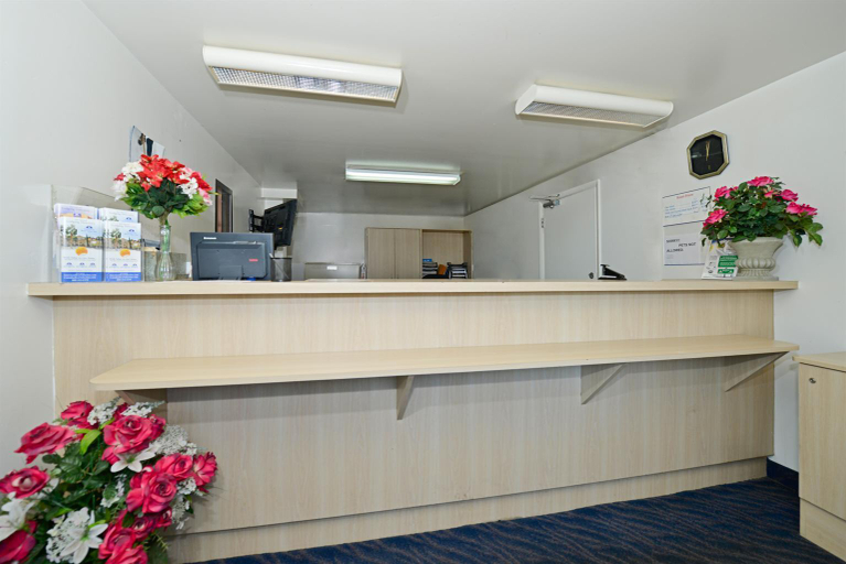 Public Area 2, Americas Best Value Inn Battle Creek, Calhoun