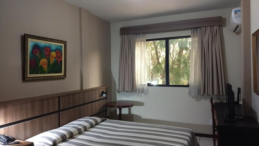 Bedroom 3, Castel Plaza Hotel, Resende