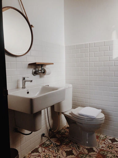 Bathroom 5, The LOCAL Ari - Hostel, Phaya Thai