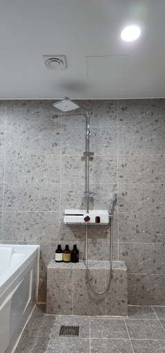 Bathroom 3, DAON HOTEL, Gimhae