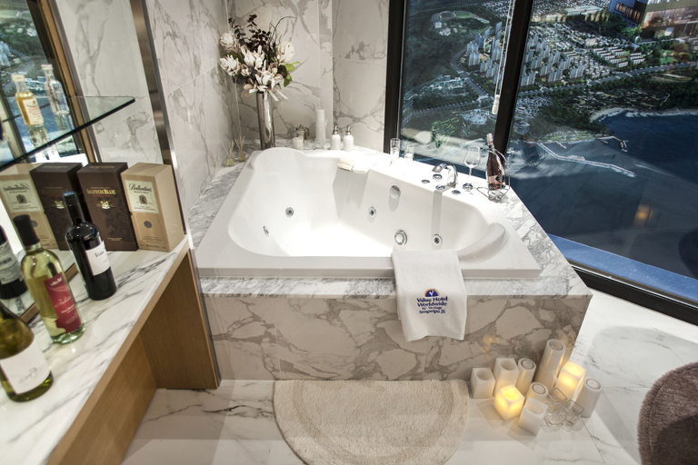 Bathroom 4, Seogwipo JS Hotel, Seogwipo