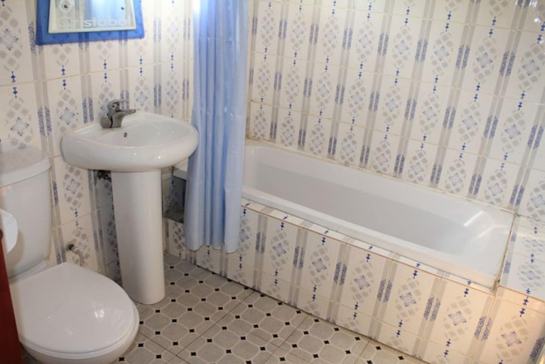 Bathroom 5, Cristabol Place, Eti-Osa