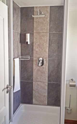 Bathroom 3, Palma Inn Hotel, Palma