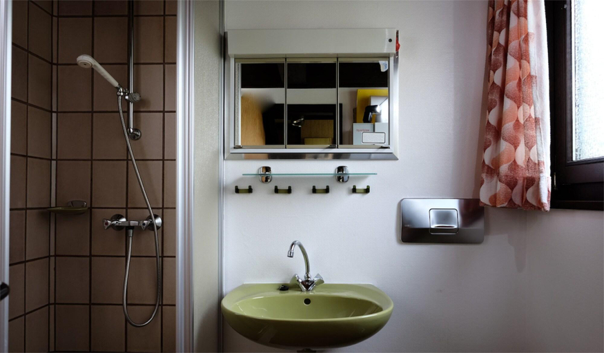 Bathroom 4, Waldbrunn Feriendorf, Neckar-Odenwald-Kreis