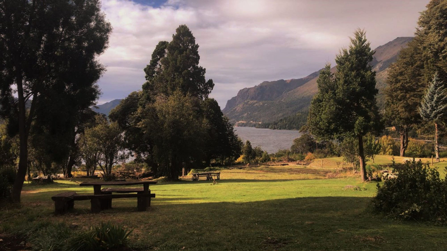 Others 5, Casa del Lago, Bariloche