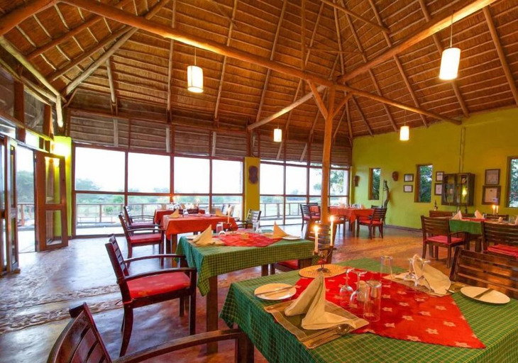 Food & Drinks 5, Ihamba Lakeside Safari Lodge, Bunyaruguru