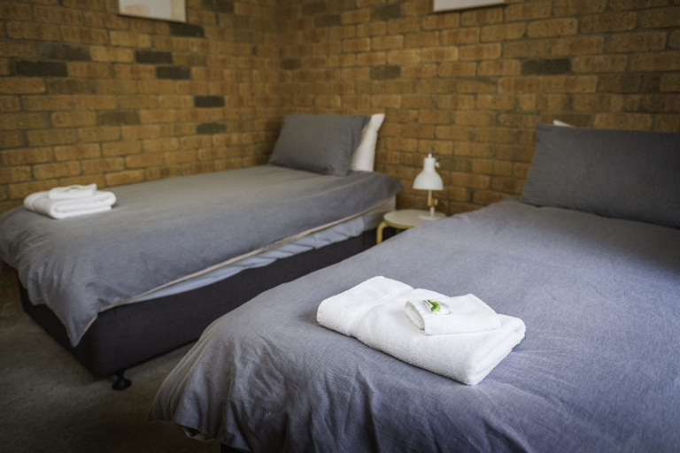 Bedroom 3, Monty's On Lumley Drive, Alpine - East