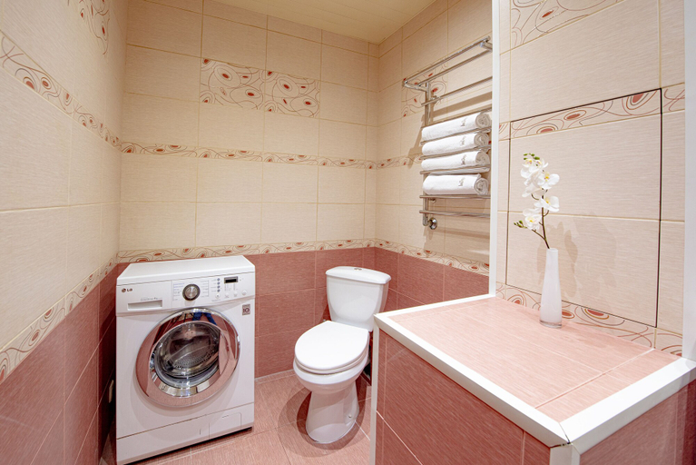 Bathroom 3, Nekrasova 1, Podol'skiy rayon