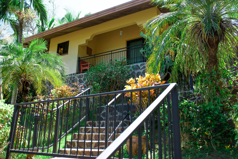 Exterior & Views 2, Seagull Cove Resort, San Lorenzo