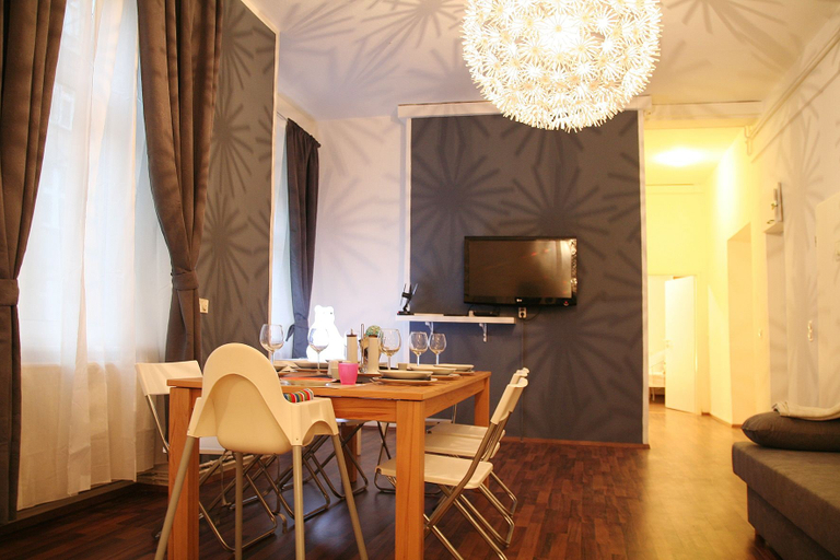 Others 3, Apartment Berlin 1, Berlin
