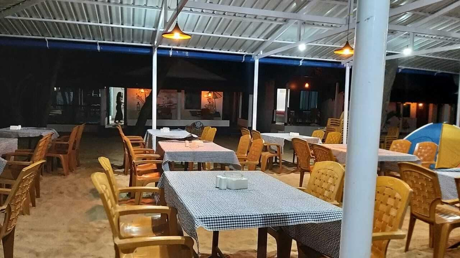 Food & Drinks, R K Beach Cottage, Uttara Kannada