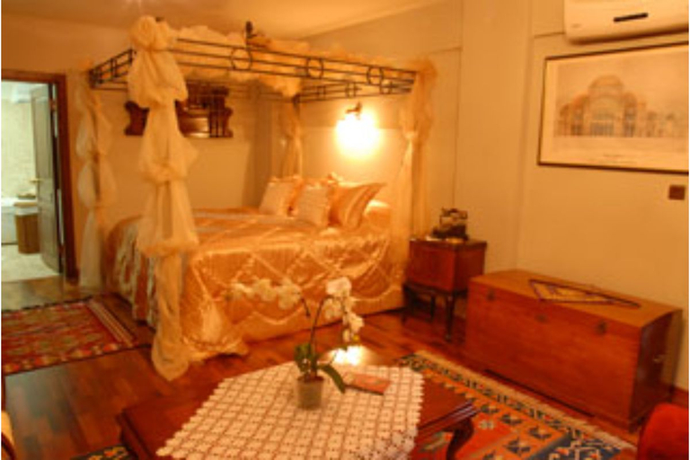 Bedroom 5, Villa Sphendone, Fatih