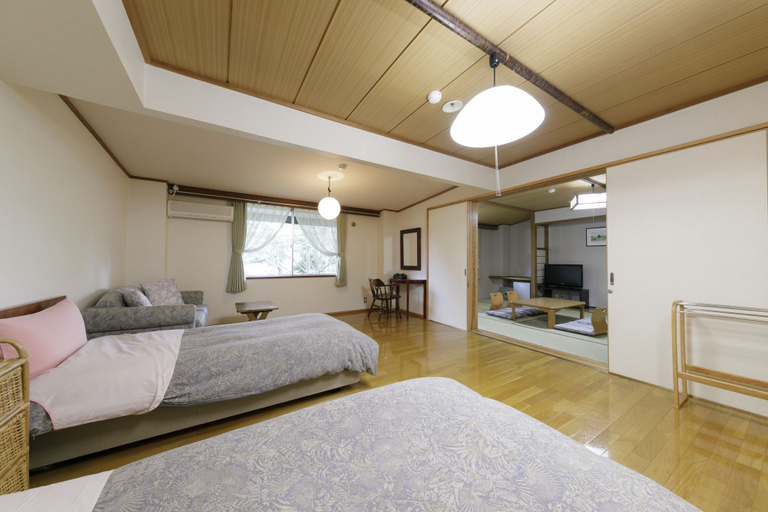 Bedroom 2, Hotel White Inn Kitashiga, Yamanouchi