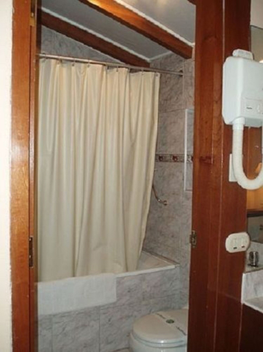 Bathroom 3, Del Prado Inn, Cusco
