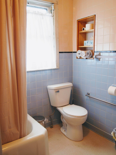 Bathroom 4, The Avanti Houses, Saint Joseph