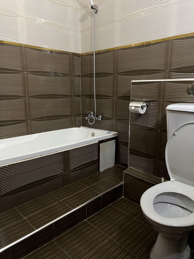 Bathroom 5, Anderita Beach Hotel, Entebbe