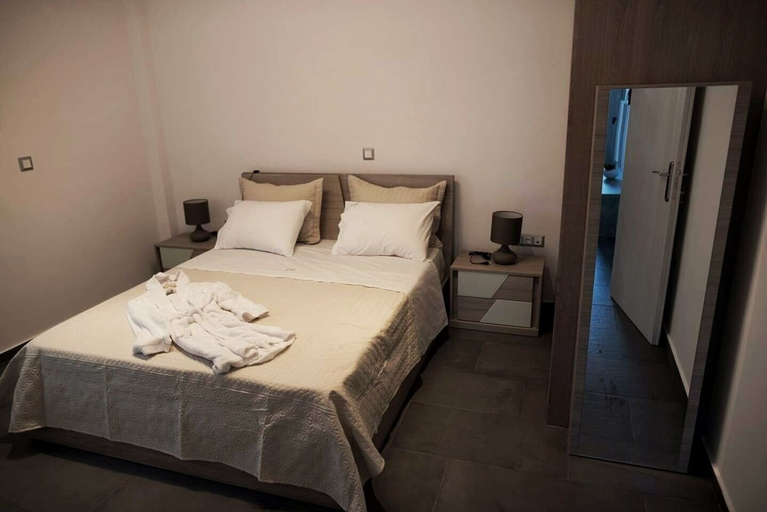 Bedroom 5, Lf Suites, Central Greece