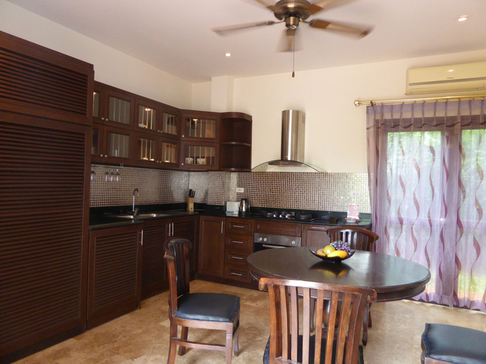 Food & Drinks 5, Tropicana Beach Villa at VIP Resort, Muang Rayong