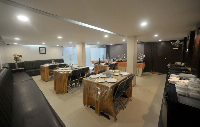 Food & Drinks 5, Hotel Lee International, Kolkata