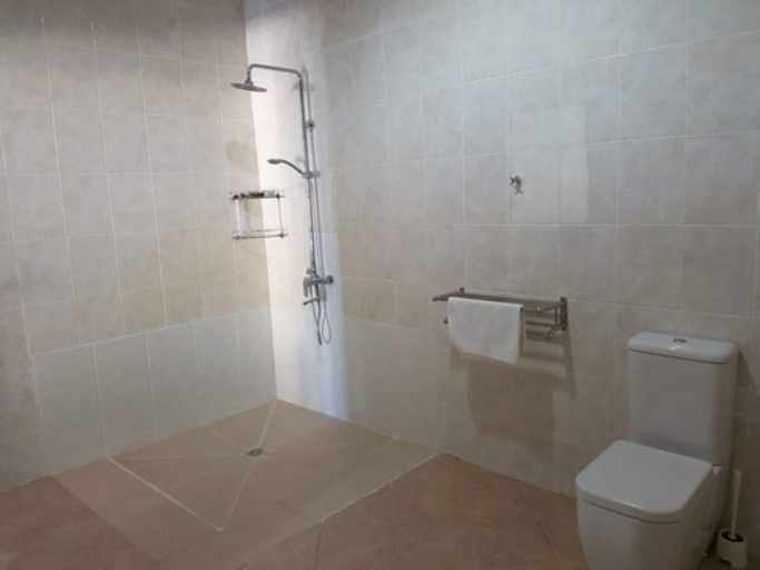 Bathroom 4, Villas De Mer