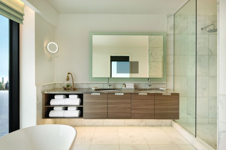 Bathroom 4, Seaside Hotel North Vancouver, Greater Vancouver