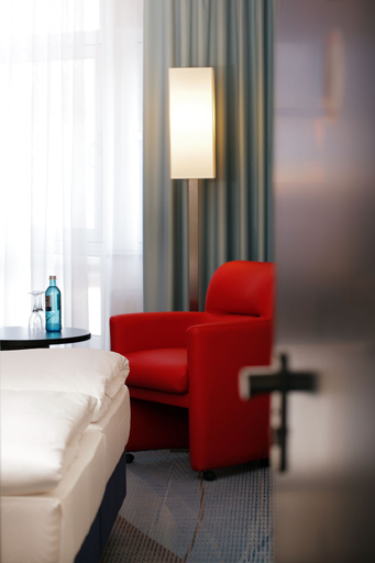Bedroom 3, H+ Hotel Köln Brühl by Sunday Hotels, Rhein-Erft-Kreis