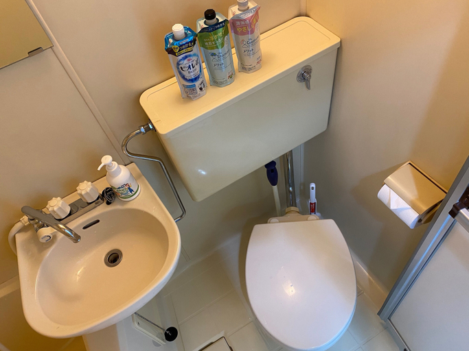 Bathroom 4, Quartier Blanc Yoga, Setagaya