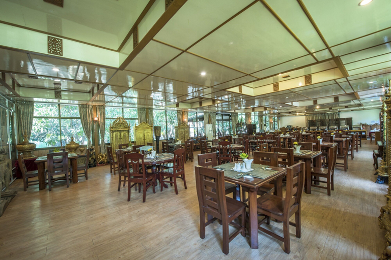 Food & Drinks 2, Royal House Hotel, Myingyan