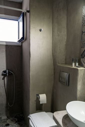 Bathroom 4, Ikaros Hotel, South Aegean