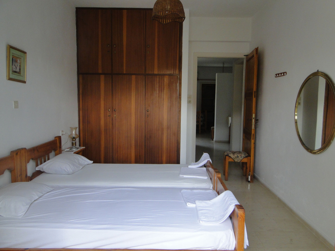 Bedroom 2, Paradise Inn, Crete