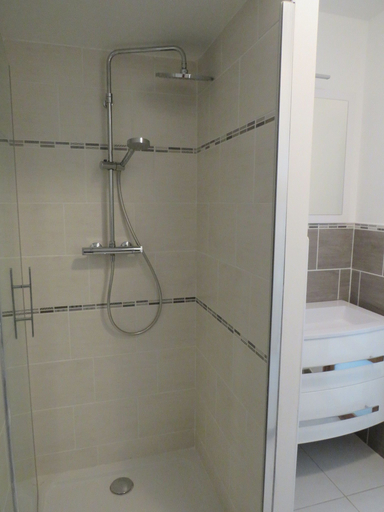 Bathroom 5, Les Chambres de la Mare aux Saules, Seine-Maritime