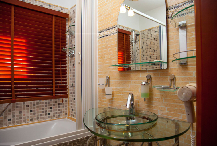 Bathroom 4, Villa Edelweiss