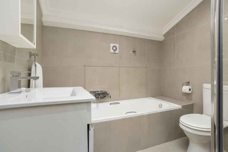 Bathroom 4, Oceana 30, City of Cape Town