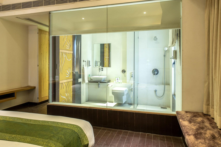 Bathroom 4, Treebo Yahvi, Vadodara