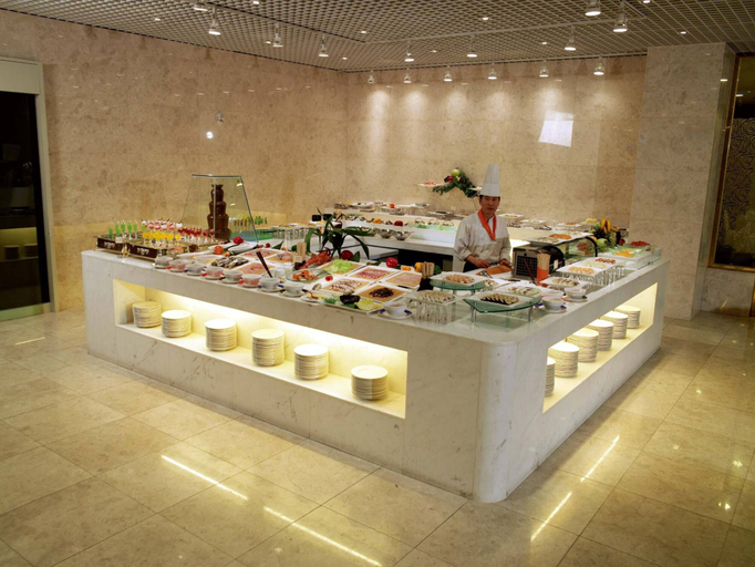 Food & Drinks 5, Grand Hotel, Buk