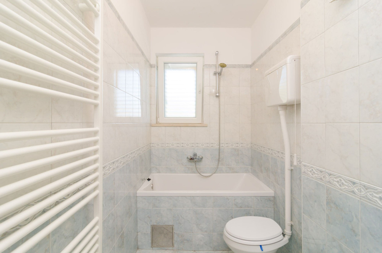 Bathroom 3, Apartment Feel Phili, Konavle