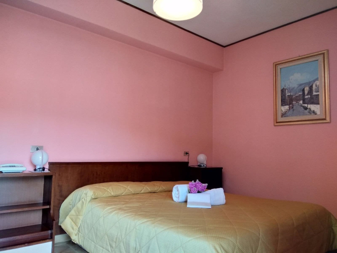 Bedroom 4, Hotel Cristallo, Cosenza