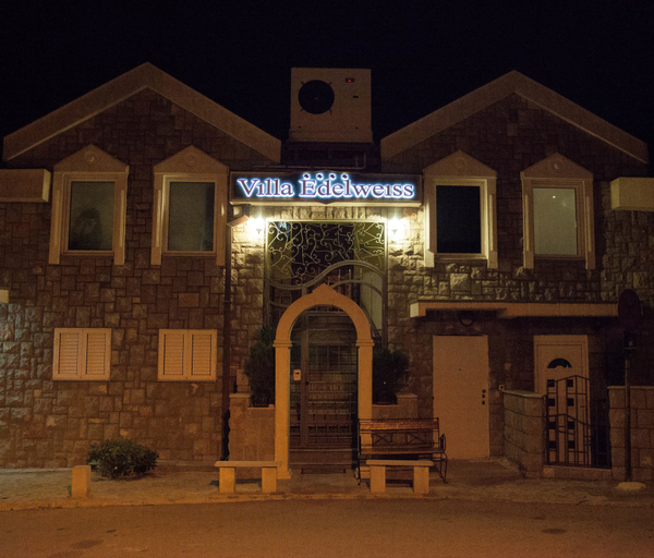 Exterior & Views 2, Villa Edelweiss