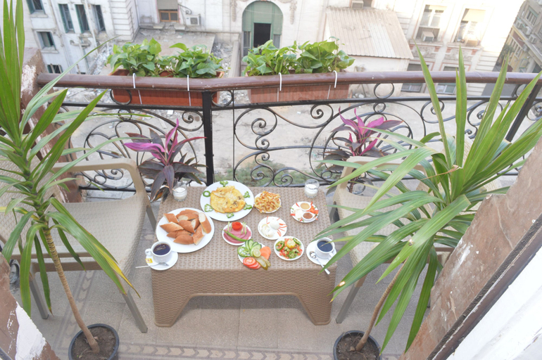 Food & Drinks 5, Midtown Hostel, 'Abdin
