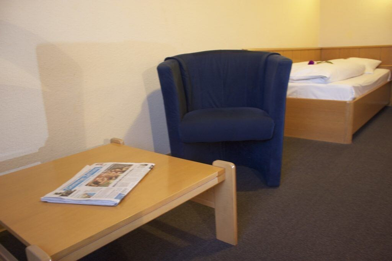 Others 4, Hotel Wermelt, Steinfurt