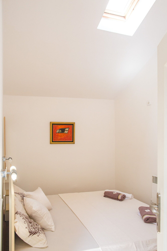 Bedroom, Old Town Apartment Dan